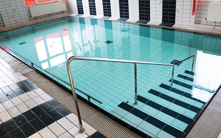 Behindertengerechtes Hotel mit Bewegungsbad